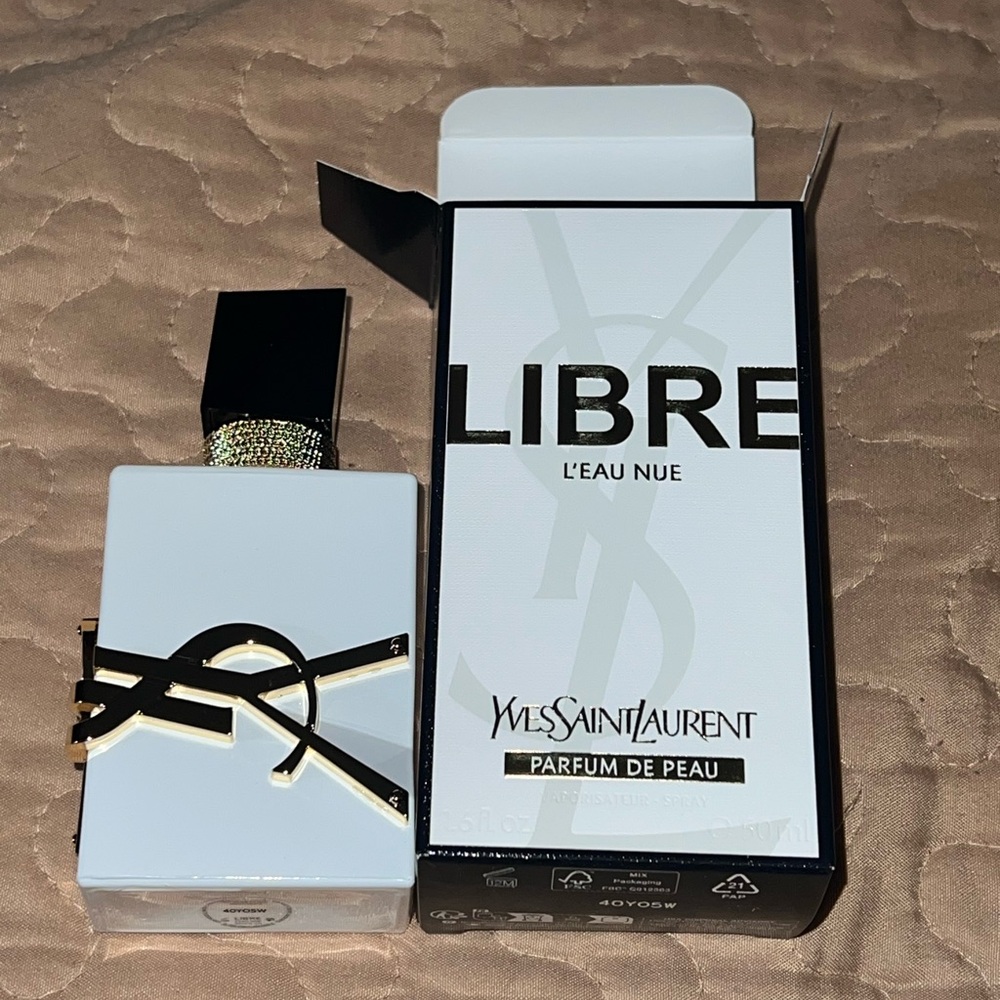 Yves Saint Laurent Libre L'Eau Nue Perfume